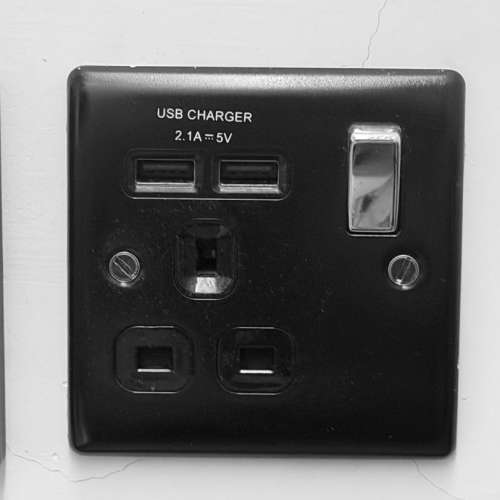 英國 BG Brushed Steel 13A 插座 USB 充電面板 - BLACK, Brushed Steel 單位 , 雙位...
