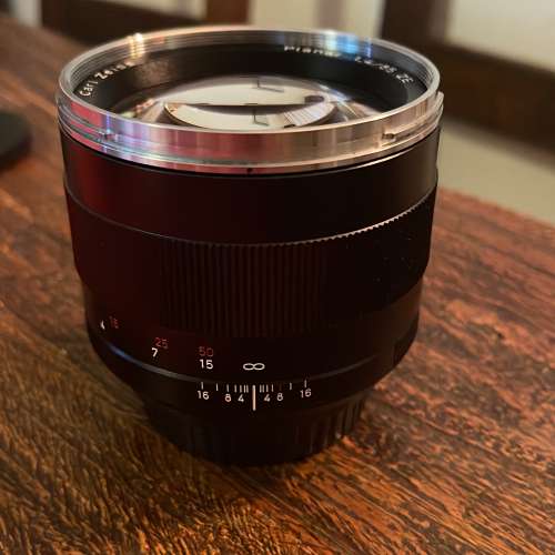 Canon Cart Zeiss Planar T* 85mm f1.4