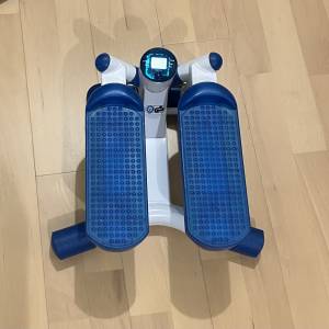 Goma 油壓 健身 踏步機 （Stepper)