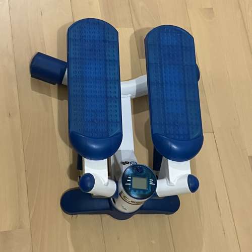 Goma 油壓 健身 踏步機 （Stepper)