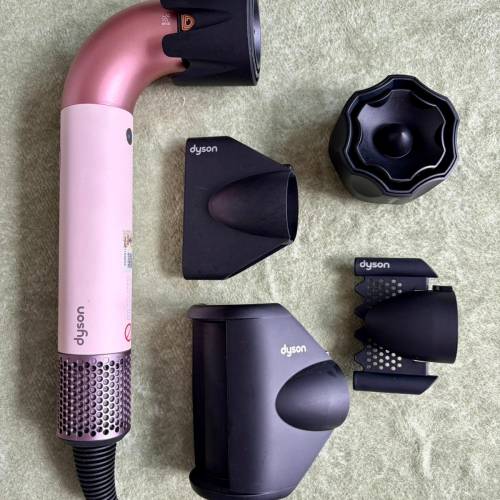 Dyson Supersonic r 風筒HD17 非常新淨 英標 有單 半年前買，只用過幾次。