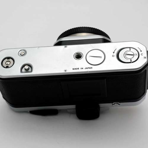 Nikon F2 連DE-1 尖頂