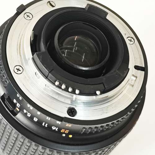 Nikon AF 28-105mm F 3.5-4.5 D 95%