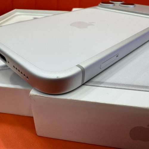 99%New iPhone 17 Pro Max 1TB 銀色 香港行貨 蘋果保養到2027年4月1日 電池100% 全...