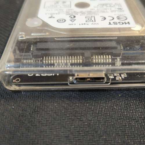 HGST 1TB 2.5吋硬碟 連盒USB3.0