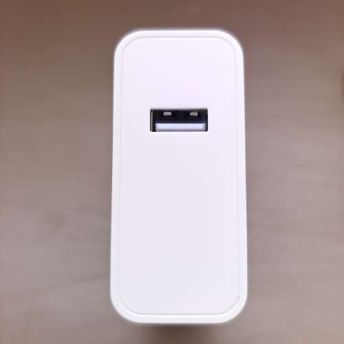 全新 120W 快速充電器連一條 USB-A to USB-C 充電線 可以啟動 Vivo / iQOO 閃充 Fl...