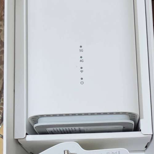 OPPO 5G CPE T1a WIFI 6 ROUTER