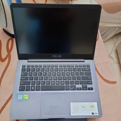 Asus i5 8gen