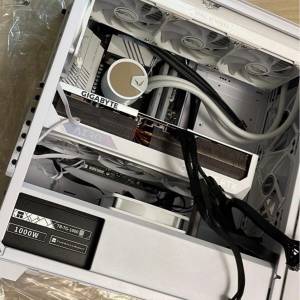 白色主機 intel i7 Gigabyte顯卡GTX4080 16gb 2TB SSD 32Gb Ram