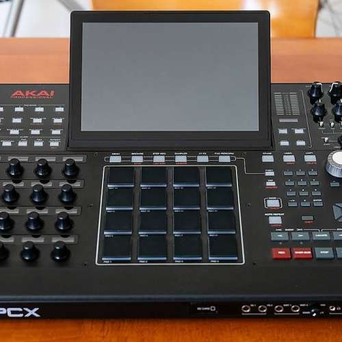 Akai Professional MPC X