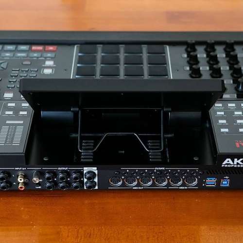 Akai Professional MPC X