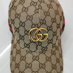 Gucci 帽