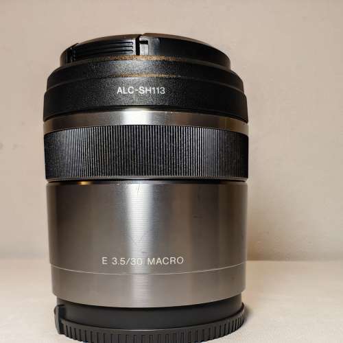 九成新 Sony E30mm F3.5 Marco APSC lens