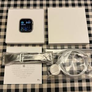 Apple Watch SE 2 44mm 星光色 行貨 95%新 電池健康度94% 非常少用和新淨 操作和功...