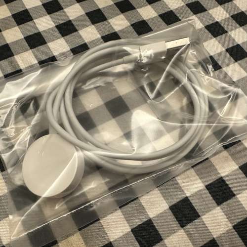 Apple Watch SE 2 44mm 星光色 行貨 95%新 電池健康度94% 非常少用和新淨 操作和功...