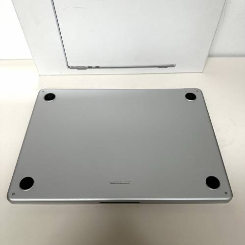 有盒連貨牛macbook air m2 13inch 8Gram 256Gssd 2022新淨蘋果筆記本文書手提電腦