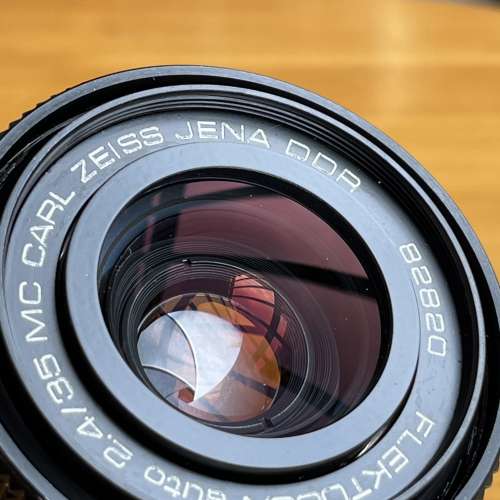東蔡 35mm f/2.4 M42-mount