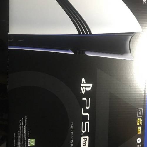 99.9成新PS5 pro 加光碟機及延長3年保養
