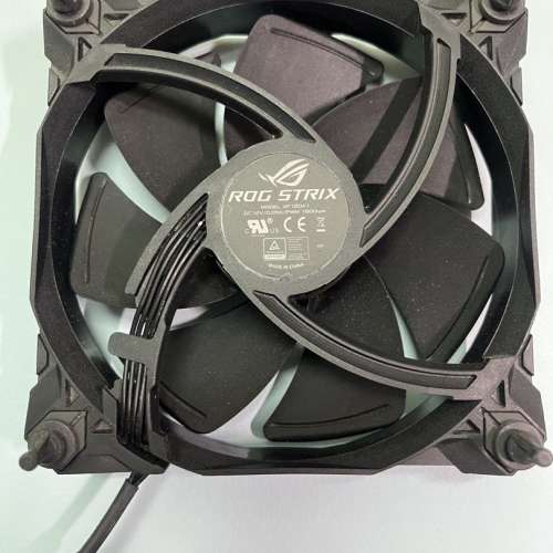 ASUS ROG STRIX XF 120 4-pin PWM 電腦機殼 風扇 散熱風扇 CPU 散熱器
