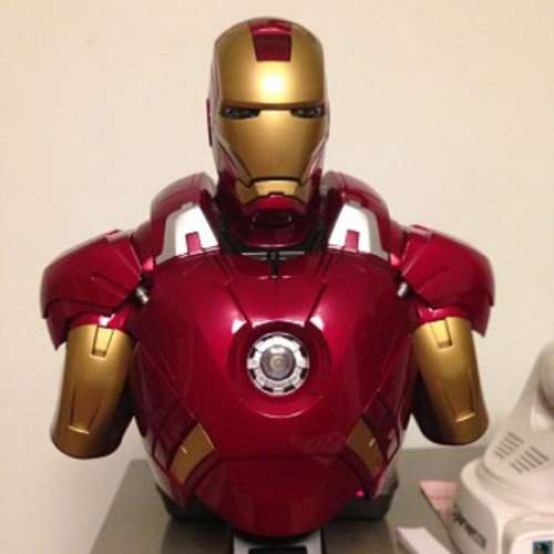 IRON MAN 半身像