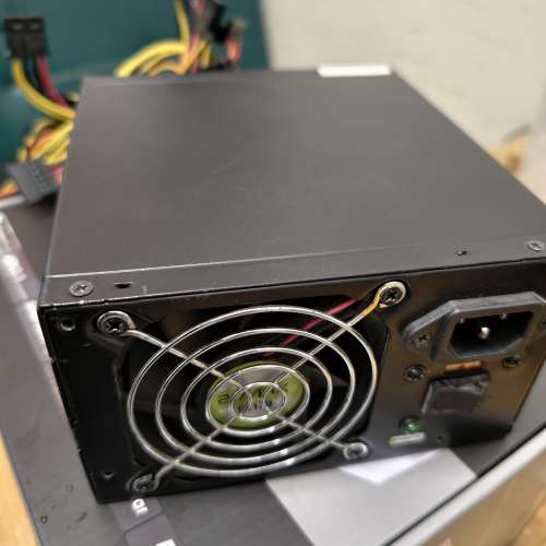 電腦電源400瓦正常使用