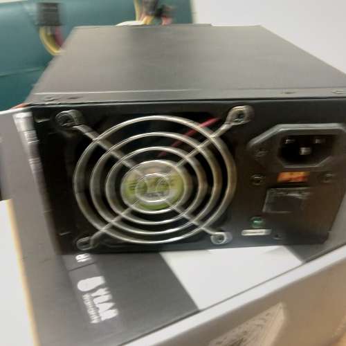 電腦電源400瓦正常使用