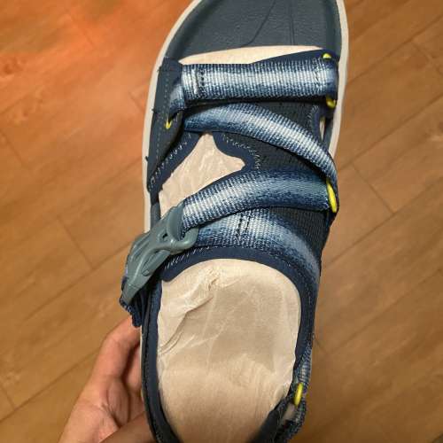 Hoka Infini Hike TC 全新
