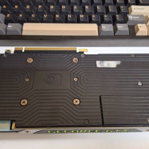 公版 GTX 980 4GB Founders Edition