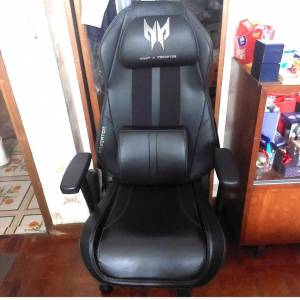 Osim x Predator Massage Gaming Chair 電競按摩椅