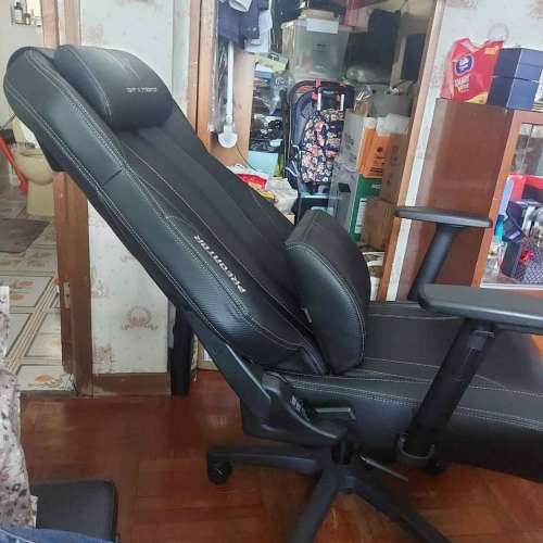 Osim x Predator Massage Gaming Chair 電競按摩椅