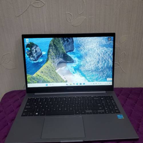 Samsung Galaxy book