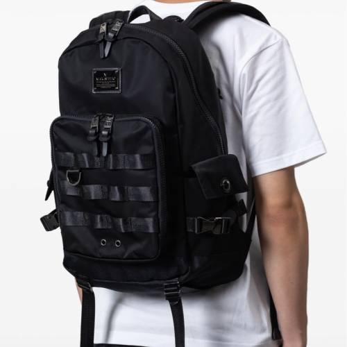 最新款 MAKAVELIC 全新防水型格黑色背囊🎒