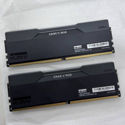 KLEVV DDR5 64GB 6000 CL30 黑色