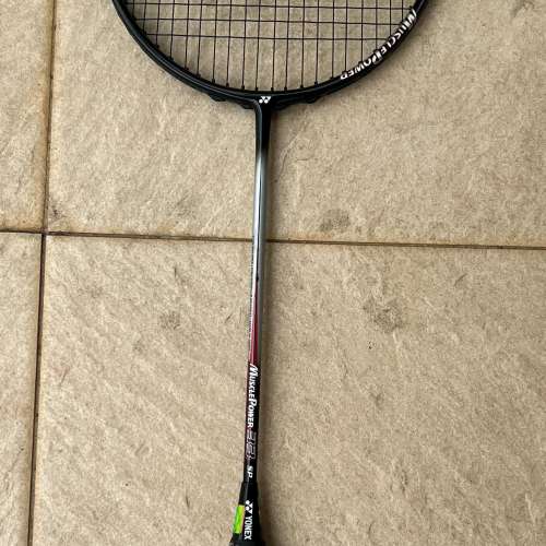 YY Yonex Muscle Power 33 SP 羽毛球拍 + SUPER-K 羽毛球拍 2塊羽毛球拍 清屋出售 ...