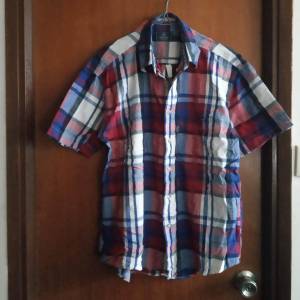 Regal Friend ~ Plaid Short-Sleeves Shirt &middot; 格紋短袖襯衫
