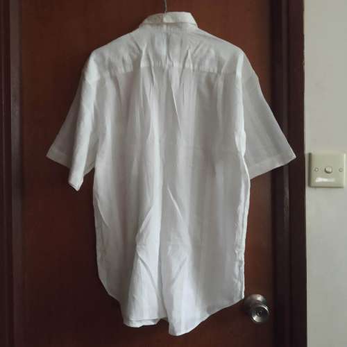 Rolling ~ White Short-Sleeves Shirt &middot; 白色短袖襯衫