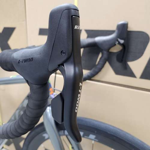 TRINX TEMPO 200 - 14速 碟剎 700C 鋁合金 公路車
