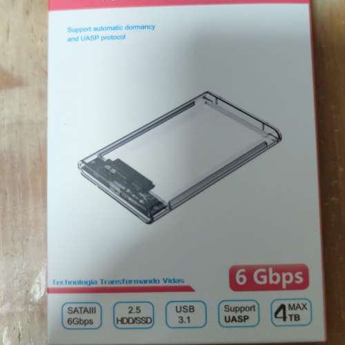內置2.5吋HDD 或SSD。