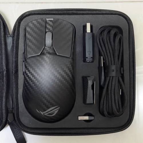 ASUS ROG Harpe Ace Extreme 無線電競滑鼠