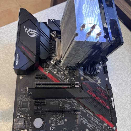 INTEL i7-10700連ROG STRIX B460-H GAMING