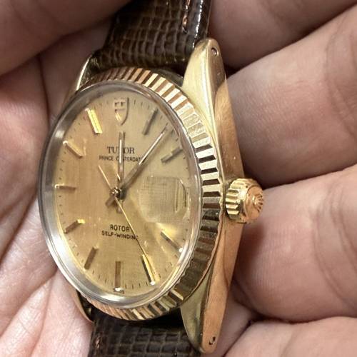 TUDOR 75205 金套 全自動 K金狗牙圈 布紋面 34mm錶面 膠鏡 原裝包金扣 平到笑😂 $6900