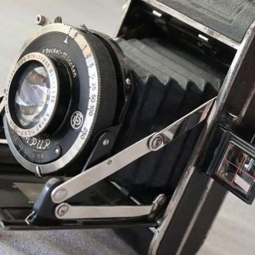 1936 WELTA PERLE with『JOE. SCHNEIDER & CO KREUZNACH SUPER XENAR lens』
