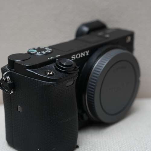 Sony &alpha;6400 相機