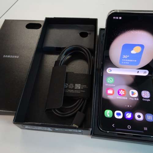 99% New Samsung Z Flip 5 5G 8+256GB)行貨 (可換機Galaxy S24 )
