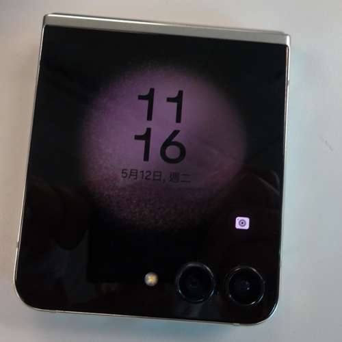 99% New Samsung Z Flip 5 5G 8+256GB)行貨 (可換機Galaxy S24 )