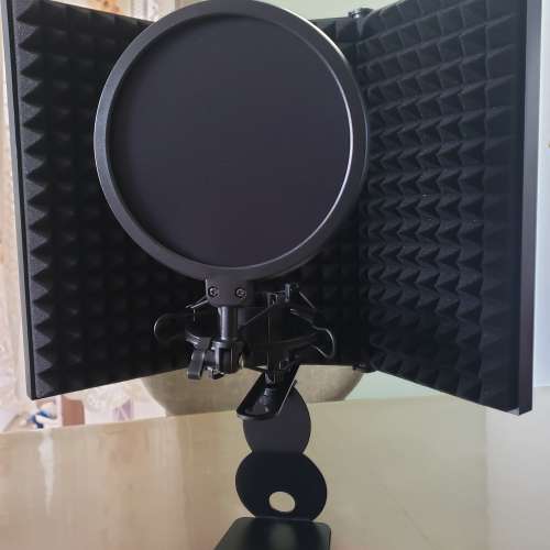 Soundproof recording radio microphone singing microphone live broadcast Tel: 934