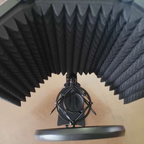 Soundproof recording radio microphone singing microphone live broadcast Tel: 934