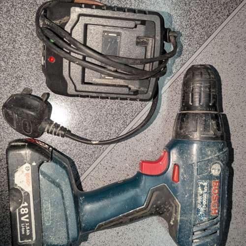Bosch.   叉電批/電鑽