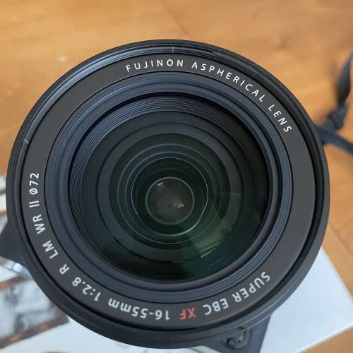 Fujifilm X-T5 silver  16-55mm f2.8 mark 2 四月買同全新