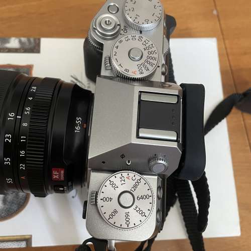 Fujifilm X-T5 silver  16-55mm f2.8 mark 2 四月買同全新
